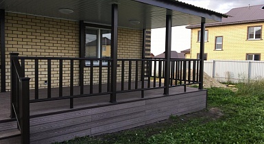 Ограждения ДПК, доска и ступени Holzhof в Тюмени Ограждения ДПК, доска и ступени Holzhof в Тюмени